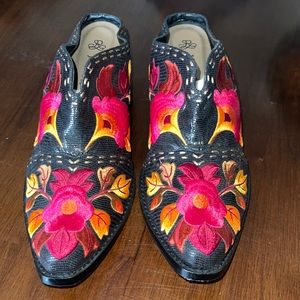 J.Renee Embroidered Stampede Mule Size 12M